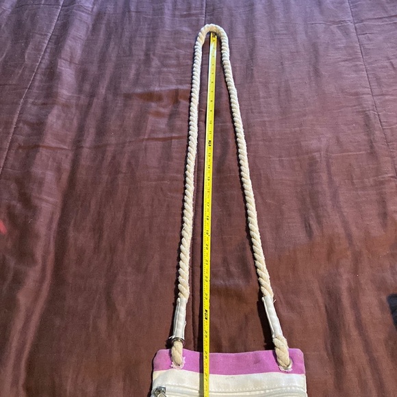 Cross Body Bag by GetaGadget Brand. GUC! - Picture 11 of 16